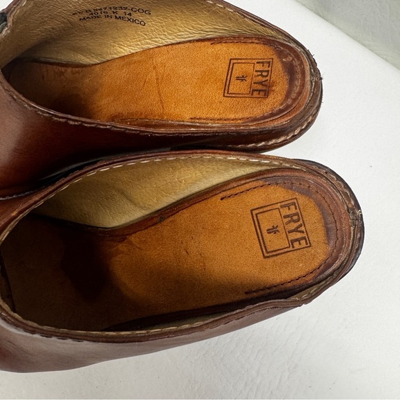 FRYE Izzy Zip Moto Boho Leather Mules Size 6.5B - Picture 3 of 10